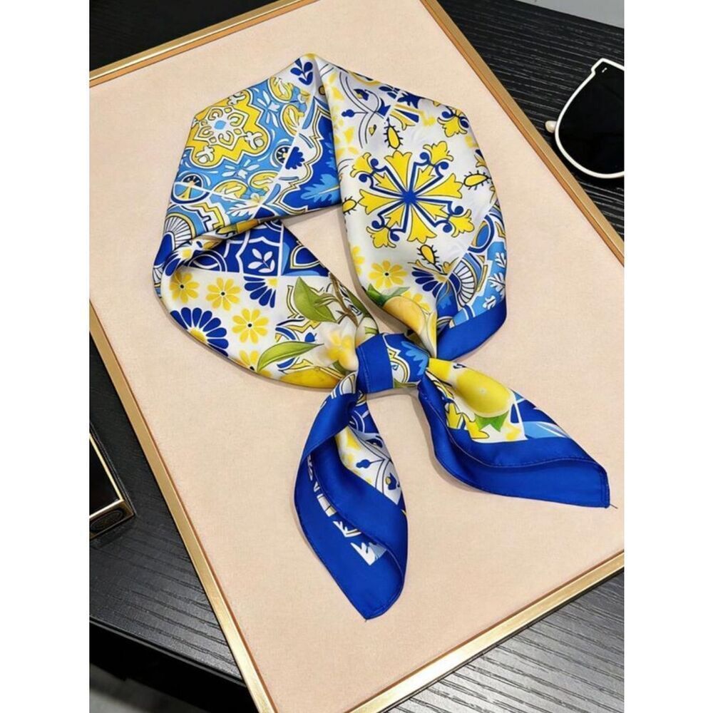 Lemons scarf P117